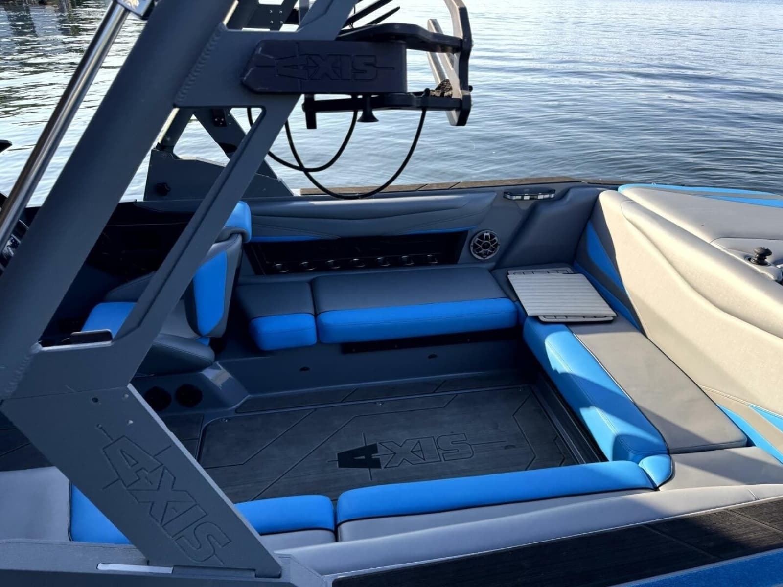 2020 Axis T23