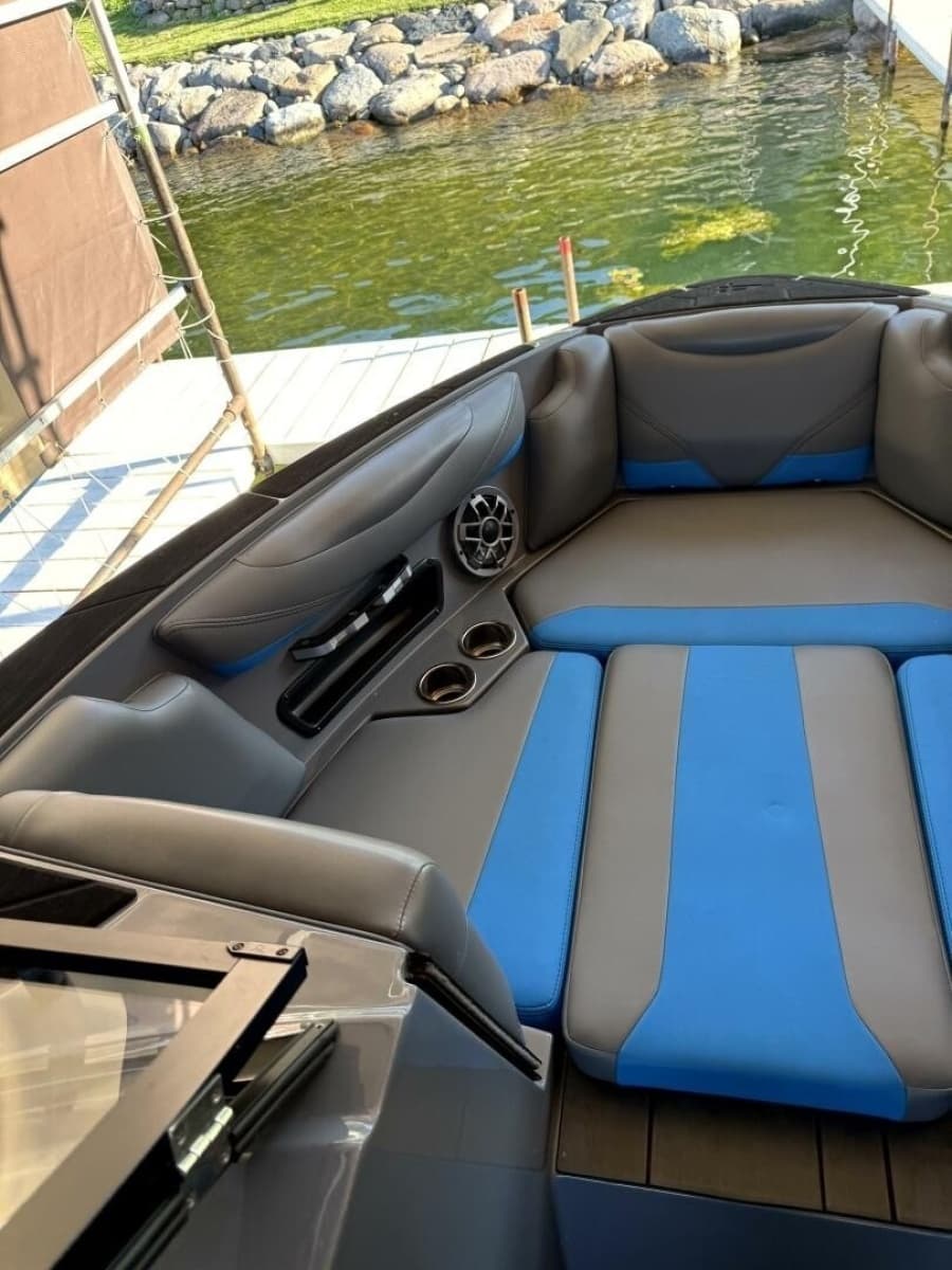 2020 Axis T23