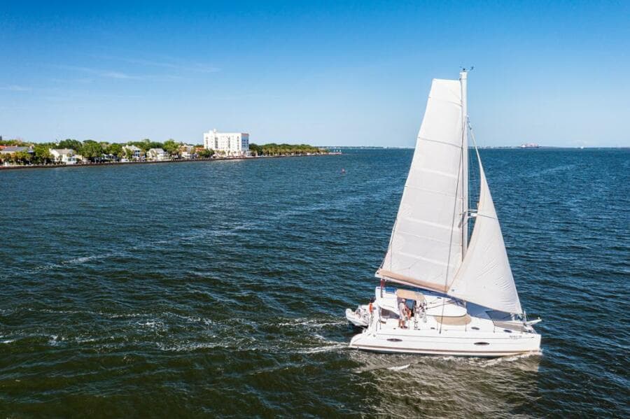 2013-fountaine-pajot-lipari-41-sail-9392749-20240517061024233-1_XLARGE.jpg