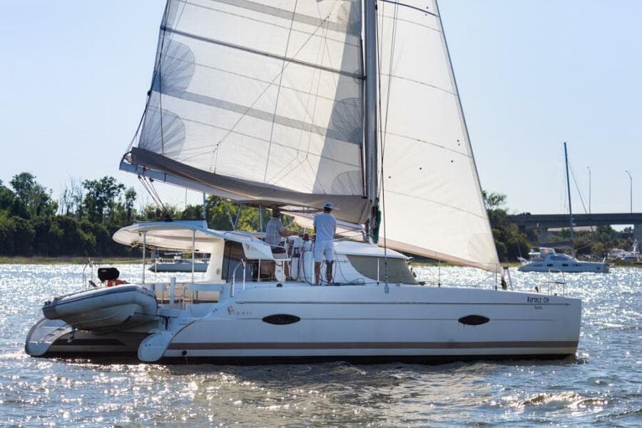 2013-fountaine-pajot-lipari-41-sail-9392749-20240517061102543-1_XLARGE.jpg