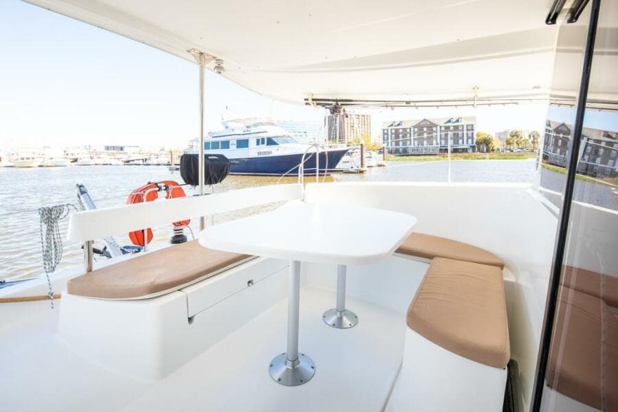 2013-fountaine-pajot-lipari-41-sail-9392749-20240517061326154-1_XLARGE.jpg