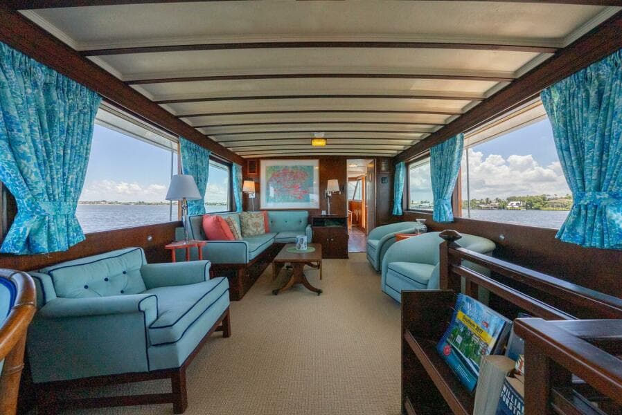 Salon Forward View