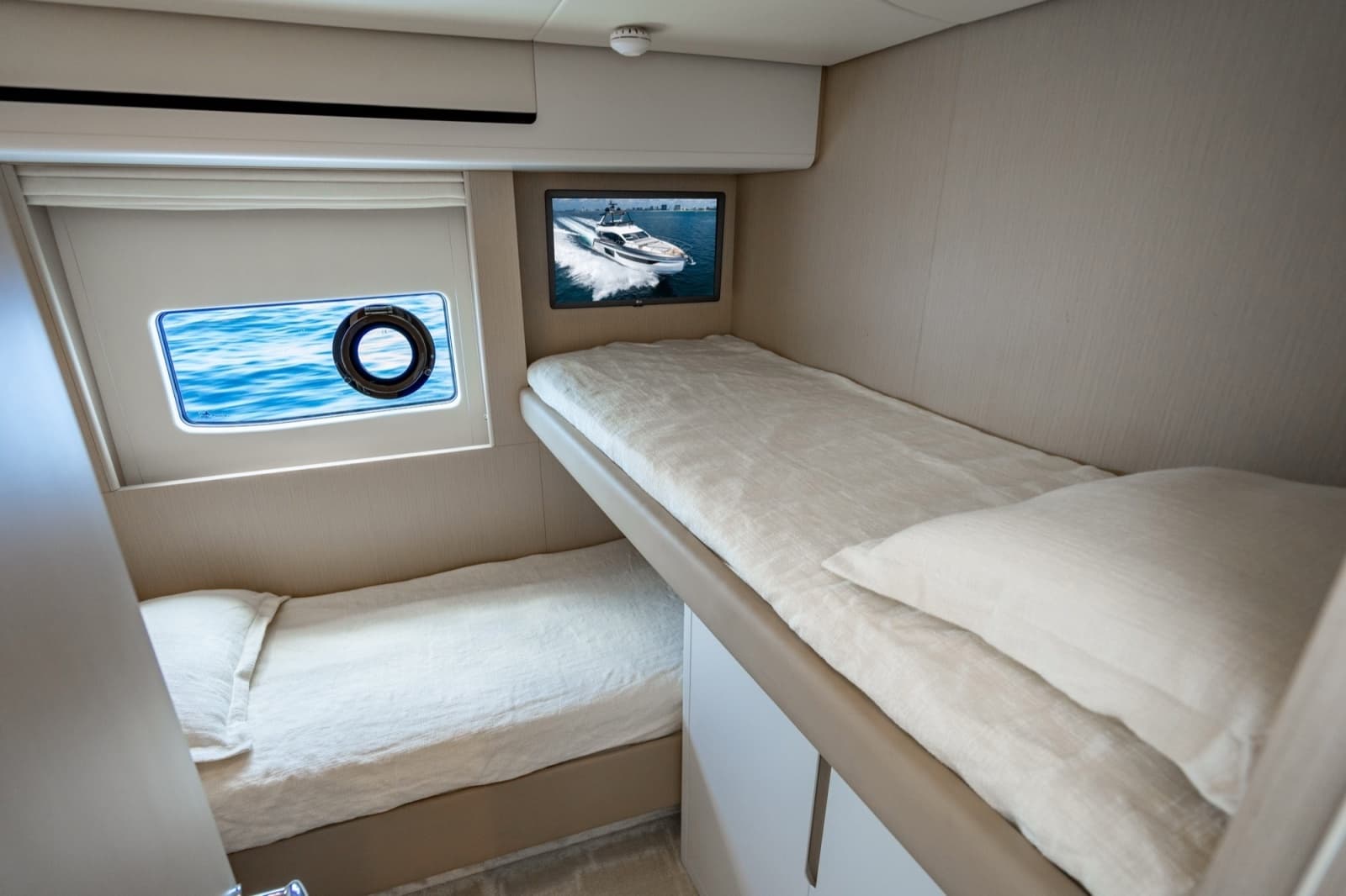 2023 Azimut Fly 68