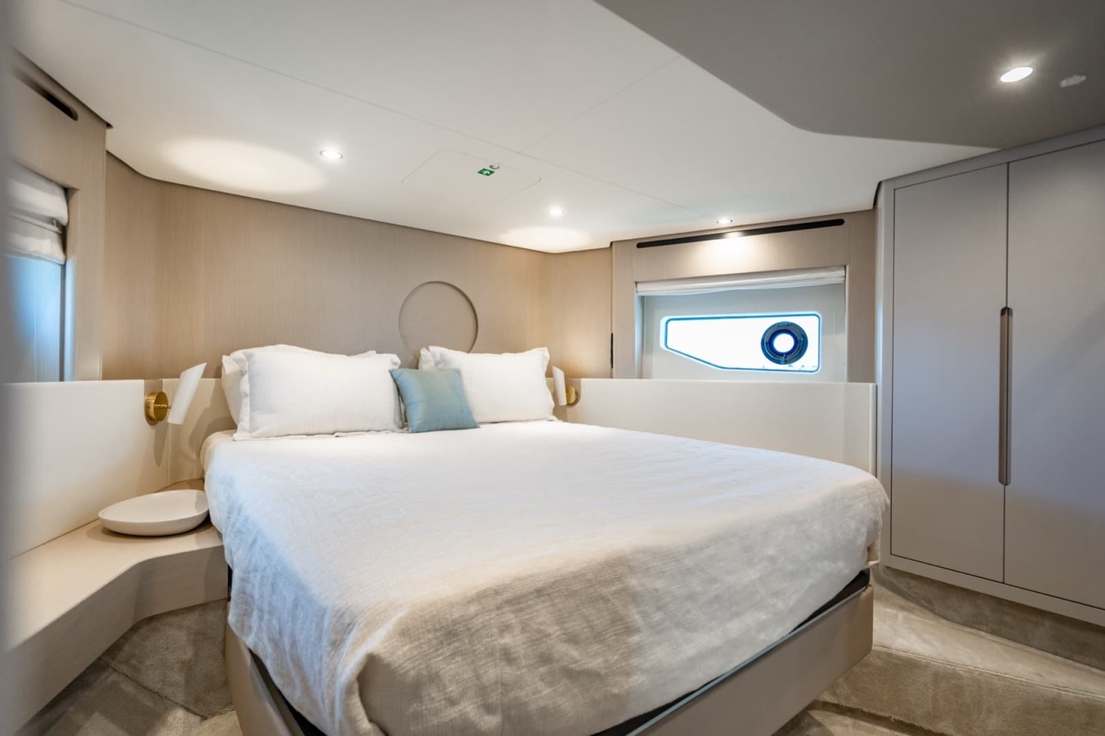 2023 Azimut Fly 68