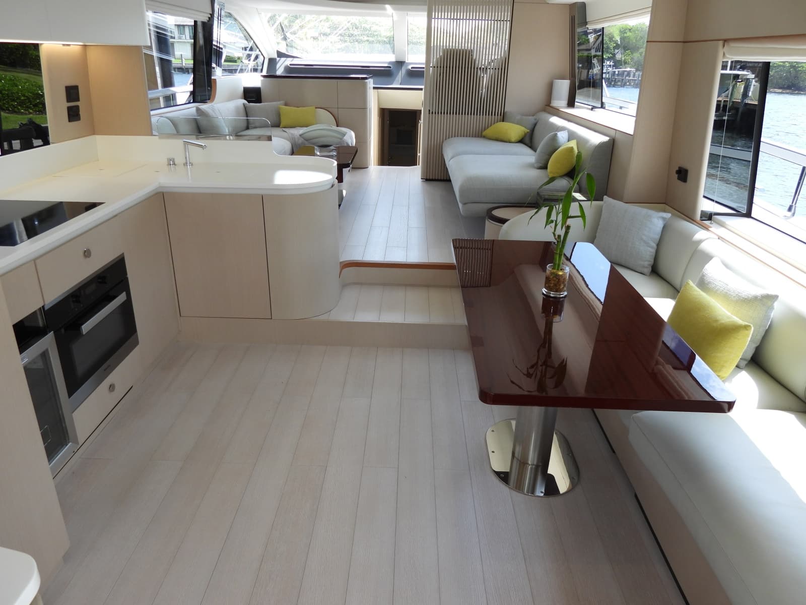 2023 Azimut Fly 68