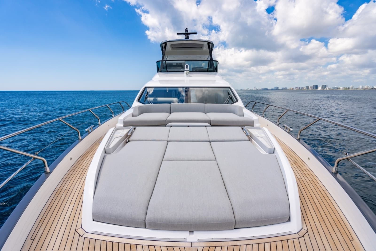 2023 Azimut Fly 68