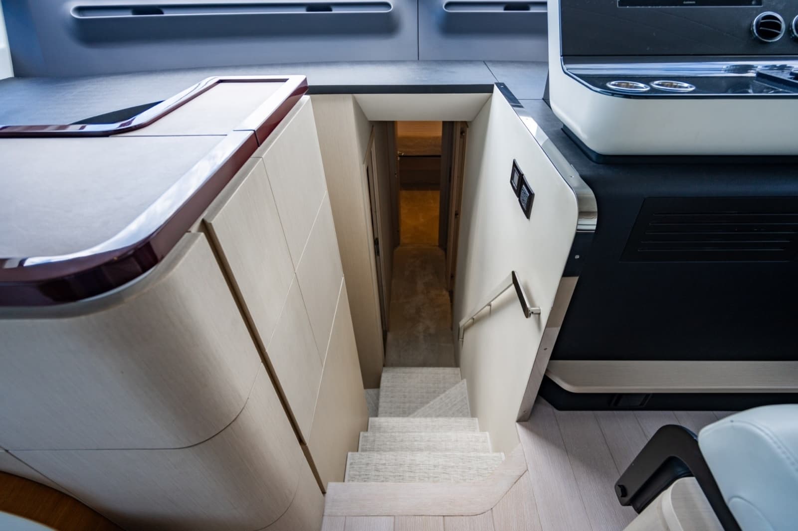 2023 Azimut Fly 68