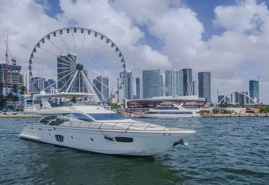 2008 Azimut 75
