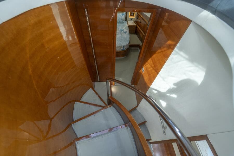 2008 Azimut 75