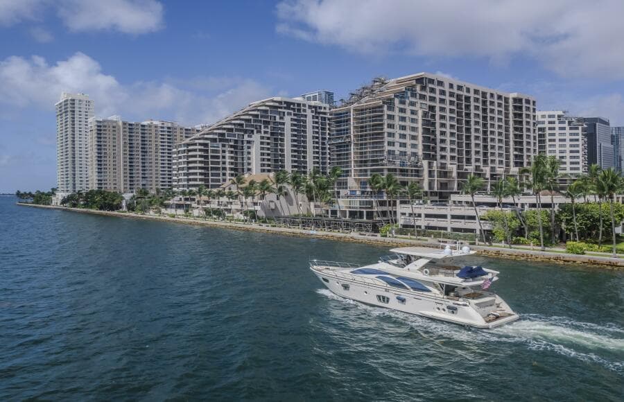 2008 Azimut 75
