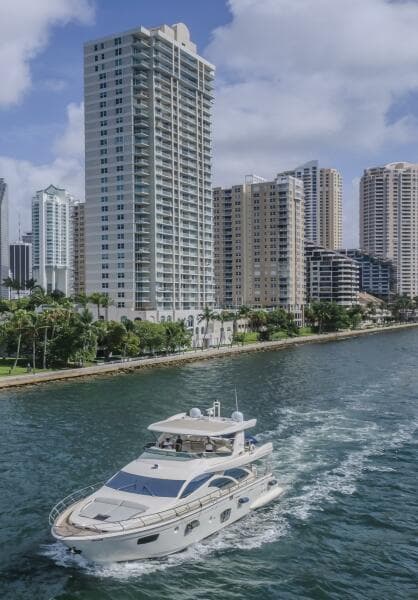 2008 Azimut 75