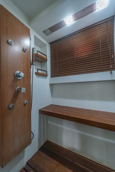 2008 Azimut 75