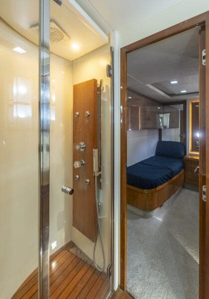 2008 Azimut 75