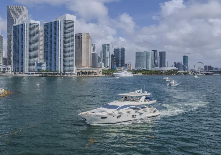 2008 Azimut 75