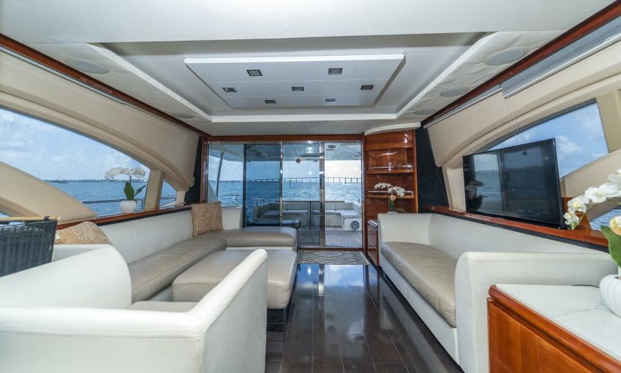2008 Azimut 75
