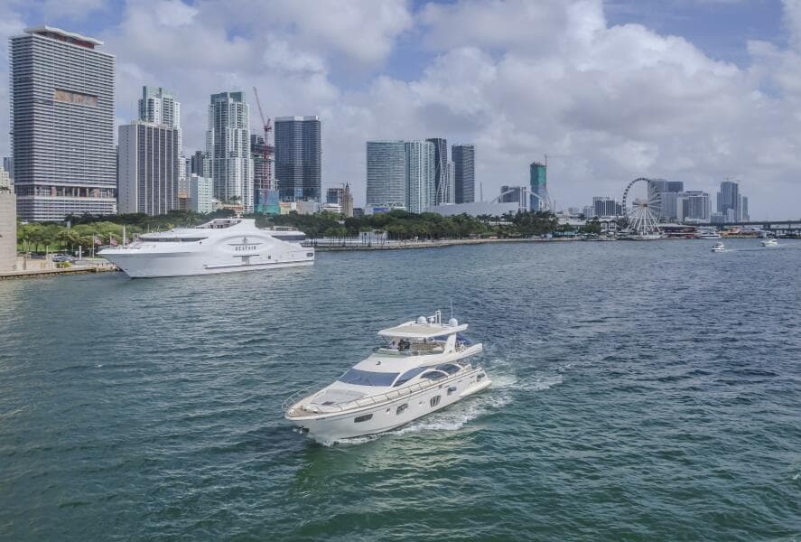 2008 Azimut 75