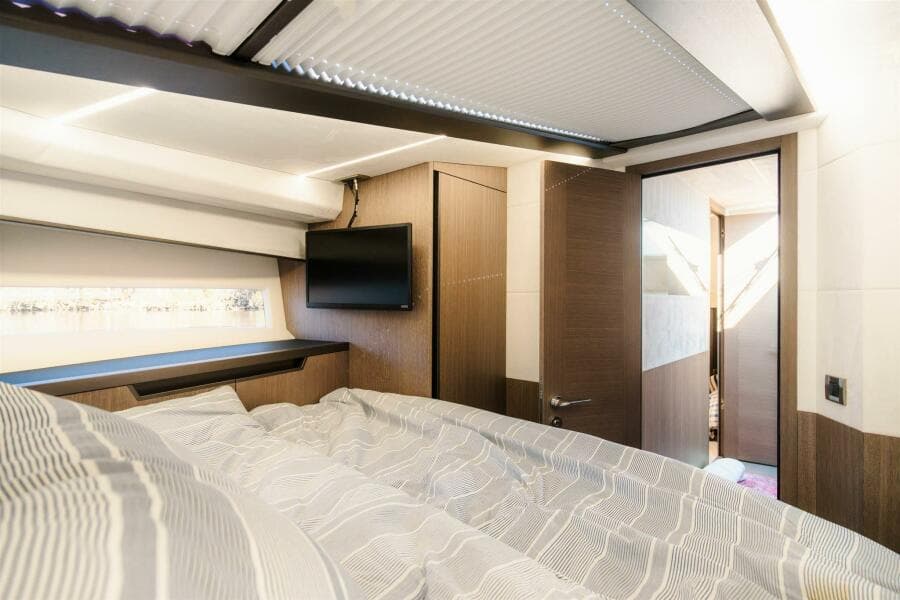 2023 Galeon 425 HTS