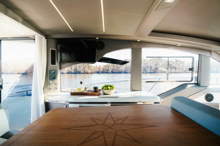 2023 Galeon 425 HTS