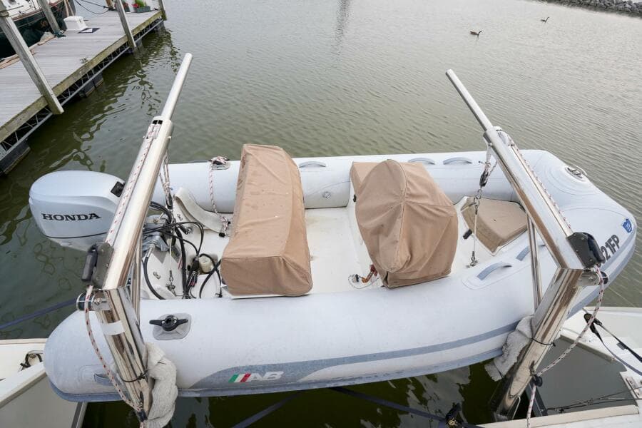 2012-lagoon-421-sail-9831990-20250612145248541-1_XLARGE.jpg