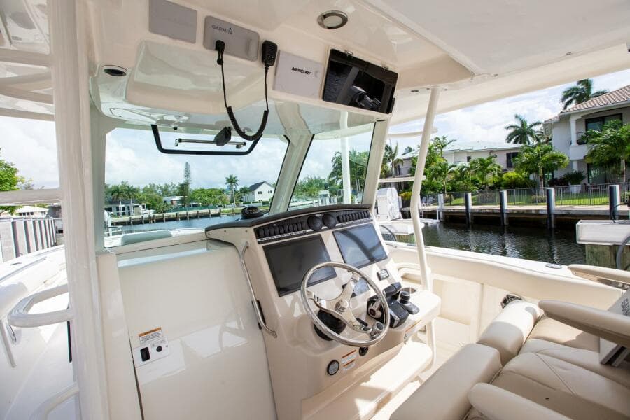 2023 Boston Whaler 380 Outrage