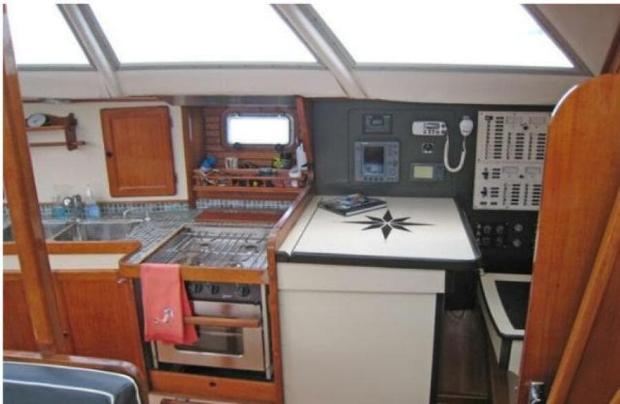 1982 Jeanneau Trinidad 48