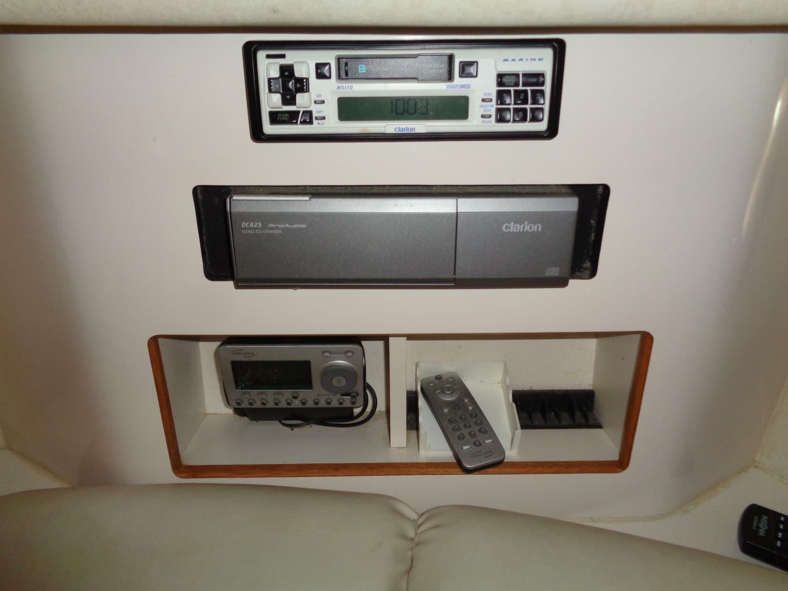 1997 Sea Ray 370 Sundancer