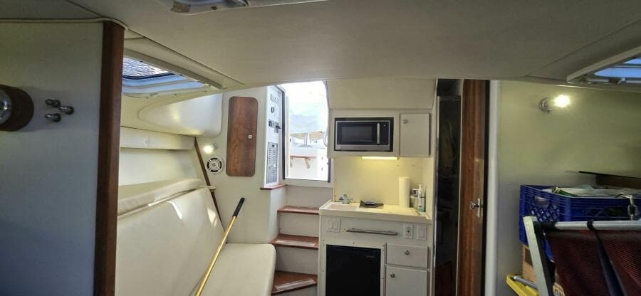 1997 Pursuit 3000 Offshore Express