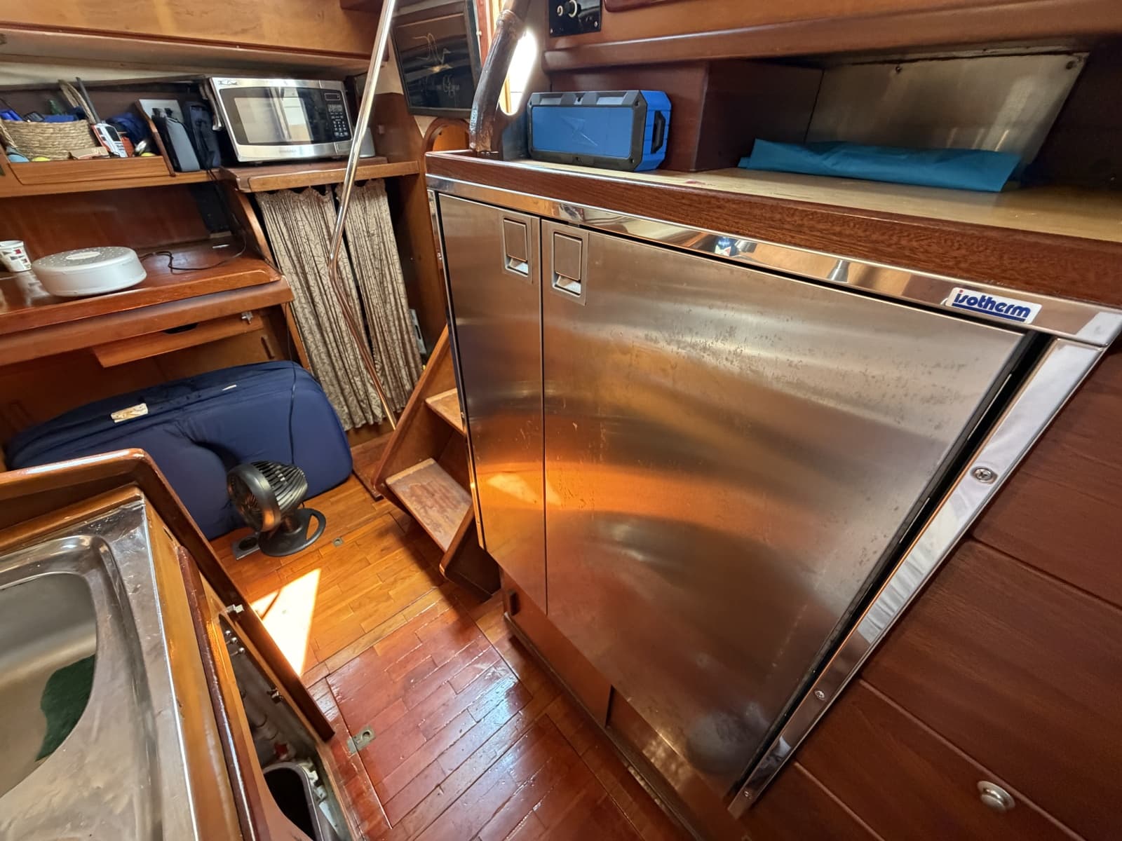 1980 Amel Mango 52