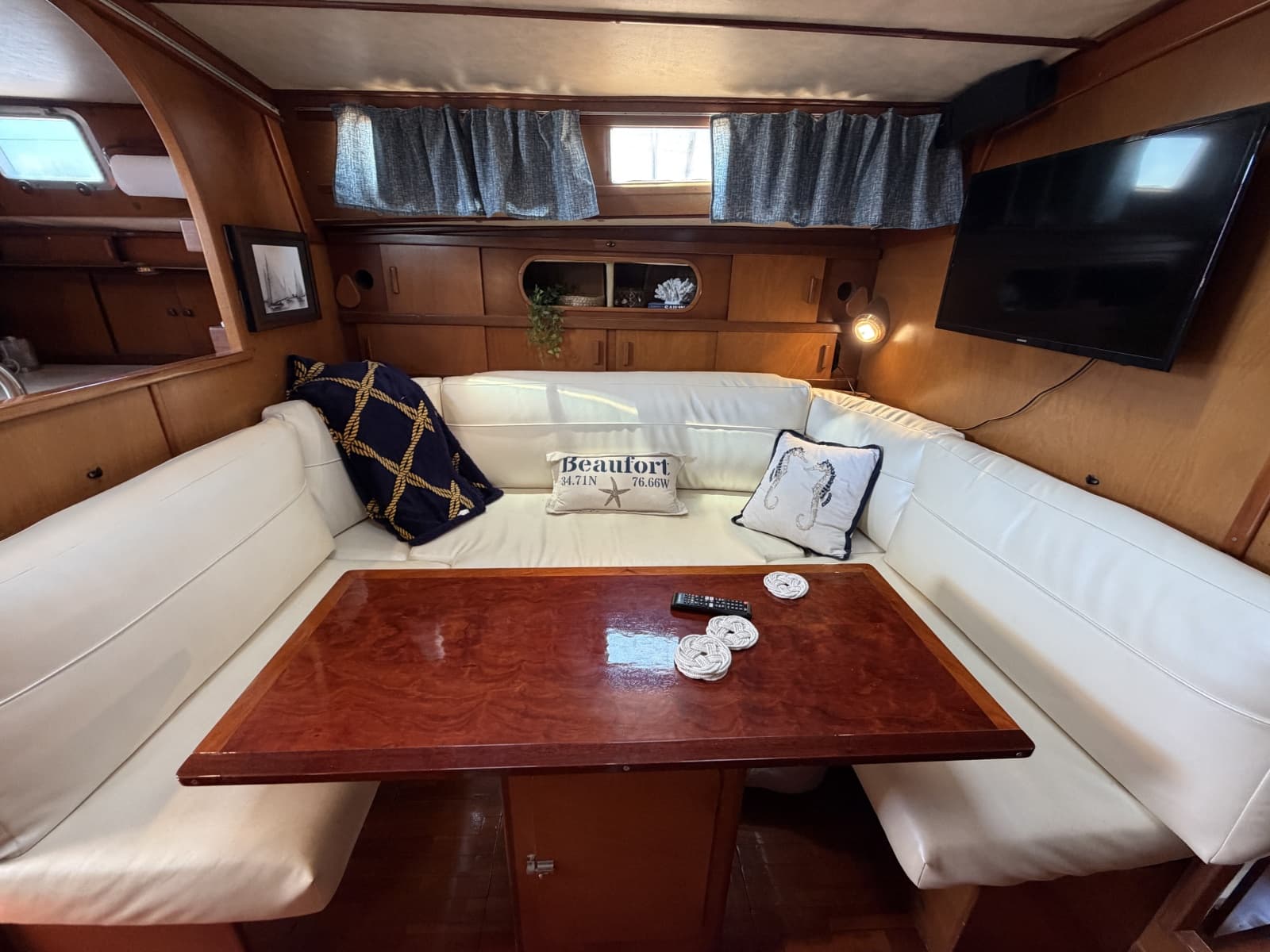 1980 Amel Mango 52