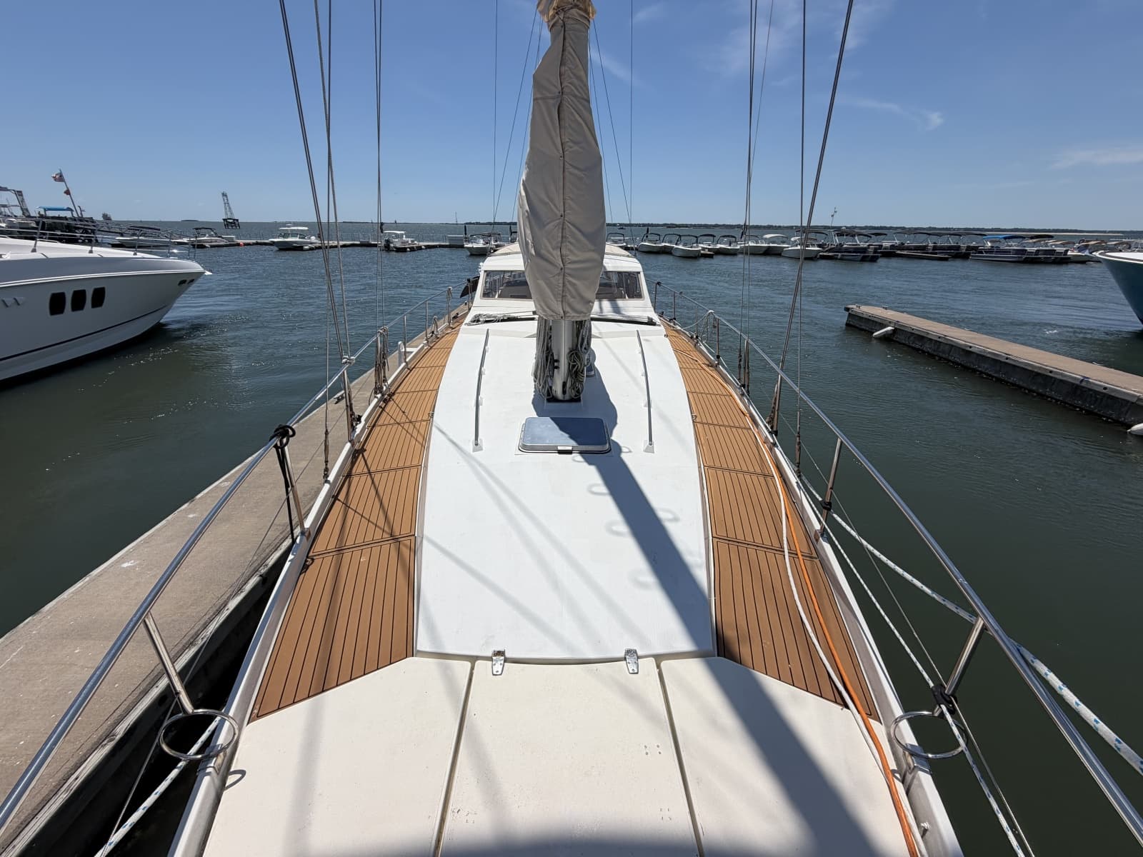 1980 Amel Mango 52