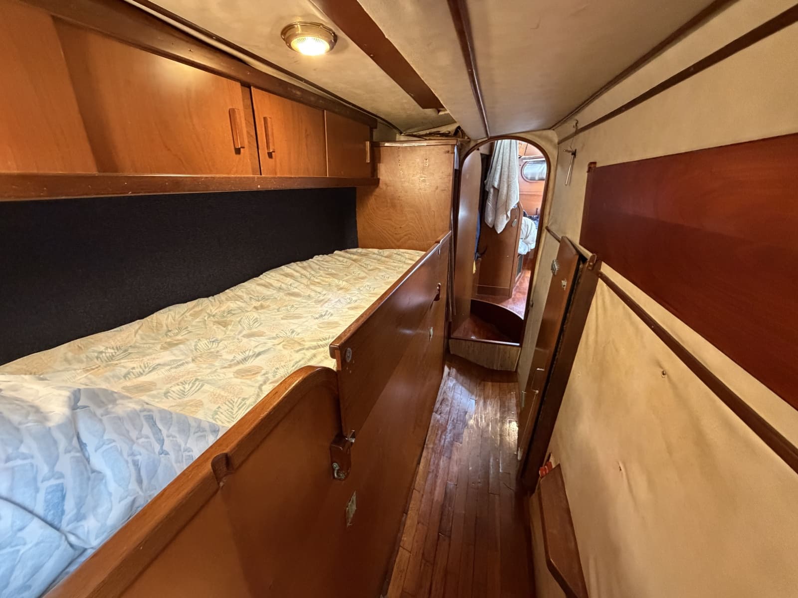 1980 Amel Mango 52