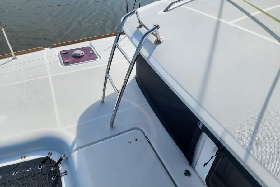 2012-lagoon-400-sail-9767240-20250815081010102-3.jpg
