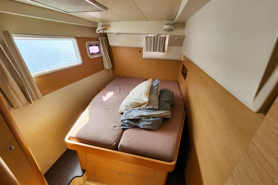 2012-lagoon-400-sail-9767240-20250815081039528-4.jpg