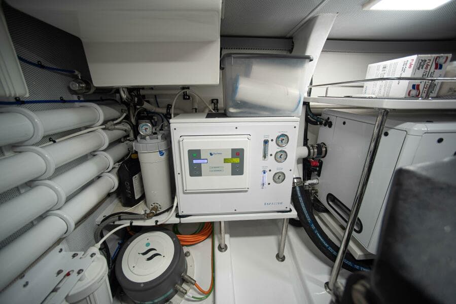 2023 Marlow Explorer 70E-CB
