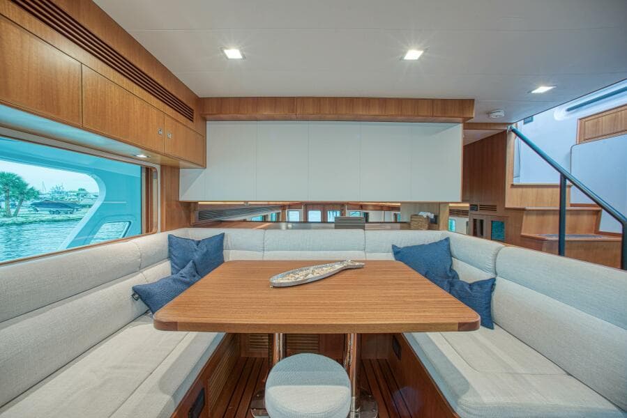 2023 Marlow Explorer 70E-CB
