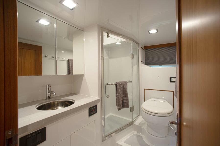2023 Marlow Explorer 70E-CB
