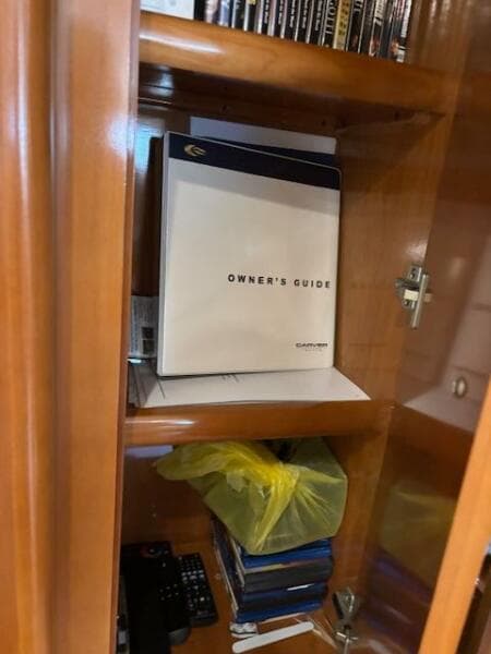 Owner's guide for 2006 Carver 43 Motor Yacht in wooden cabinet.