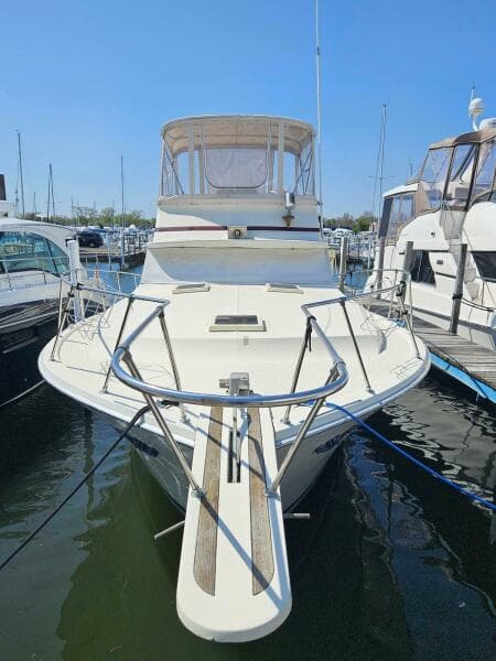 1977 Viking 43 Aft Cabin