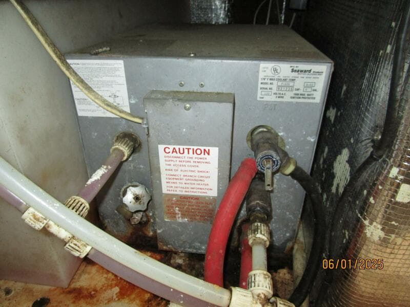 29' Chaparral water heater