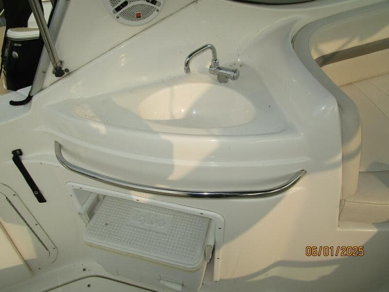 29' Chaparral aftdeck wetbar