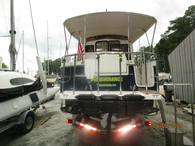 28' Cutwater aft profile