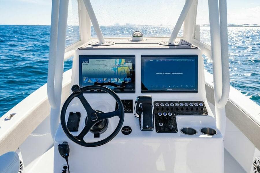 2027 Reef Runner 230