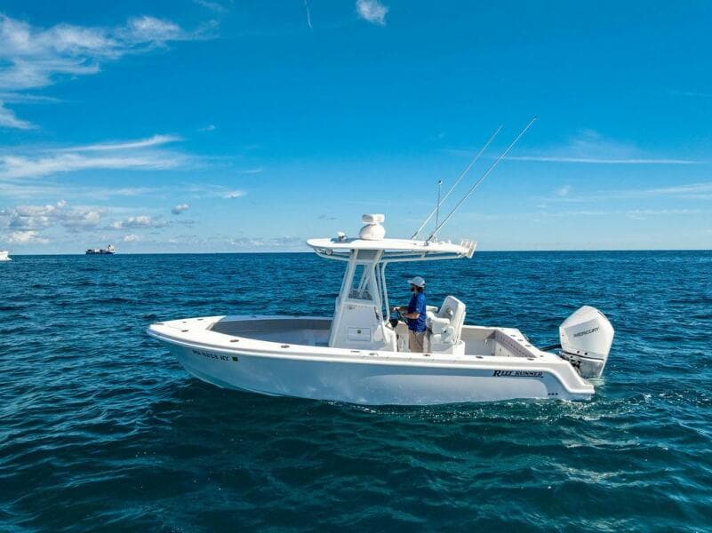 2027 Reef Runner 230