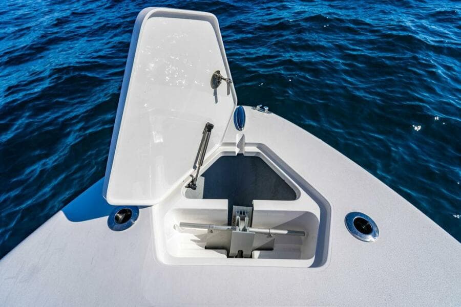 2027 Reef Runner 230