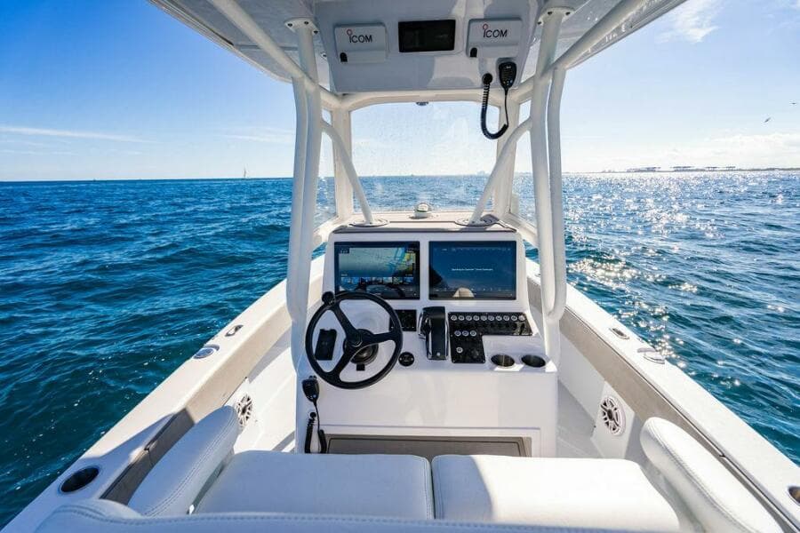 2027 Reef Runner 230