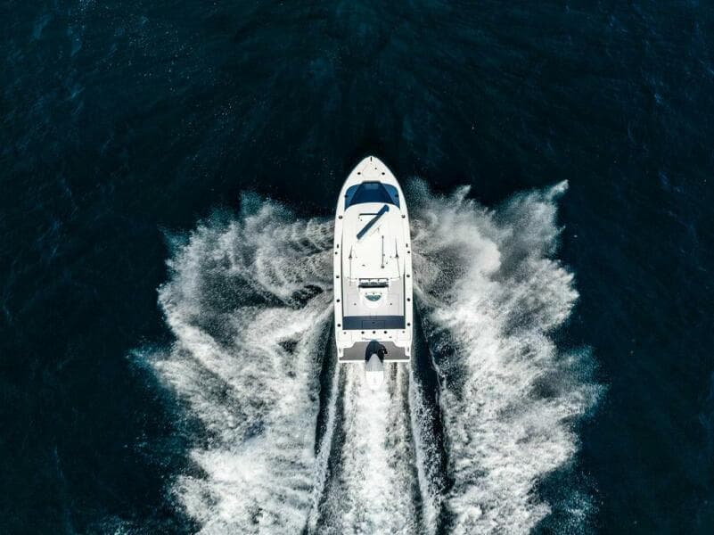 2027 Reef Runner 230