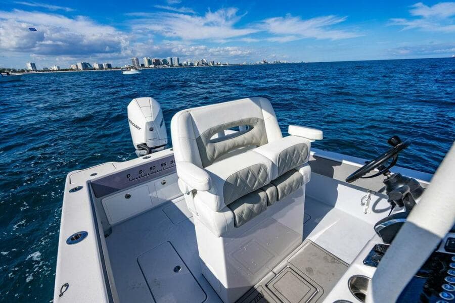 2027 Reef Runner 230