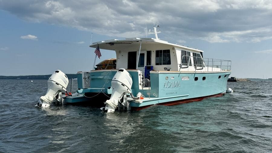 2014 Maine Cat P44