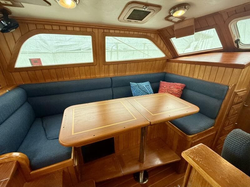 2005 Cabo Rico 42 Pilothouse