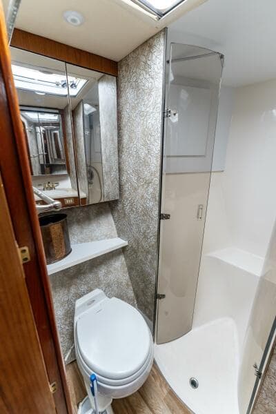 2006 Ocean Yachts 